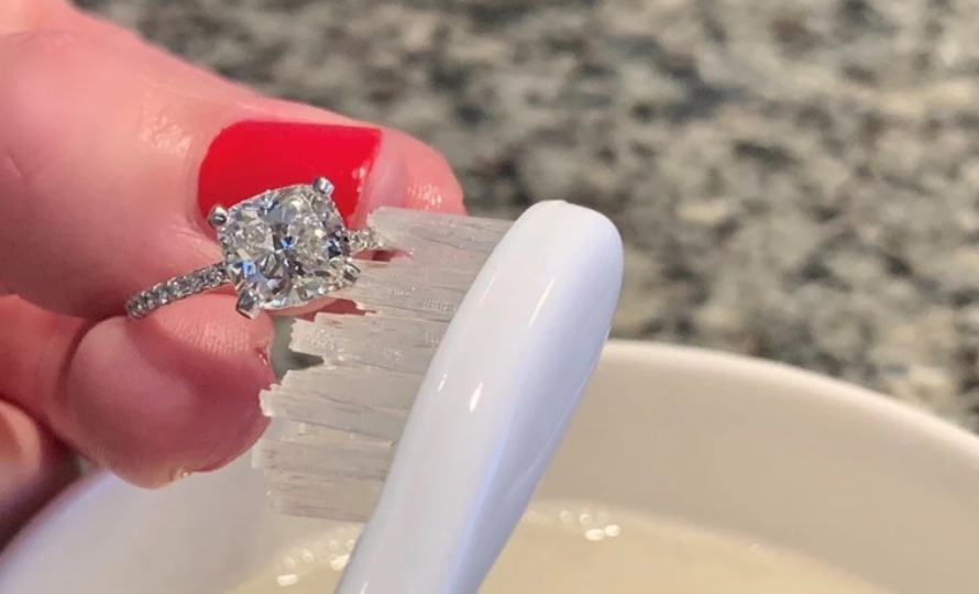 how to clean moissanite ring