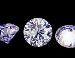 does moissanite get cloudy